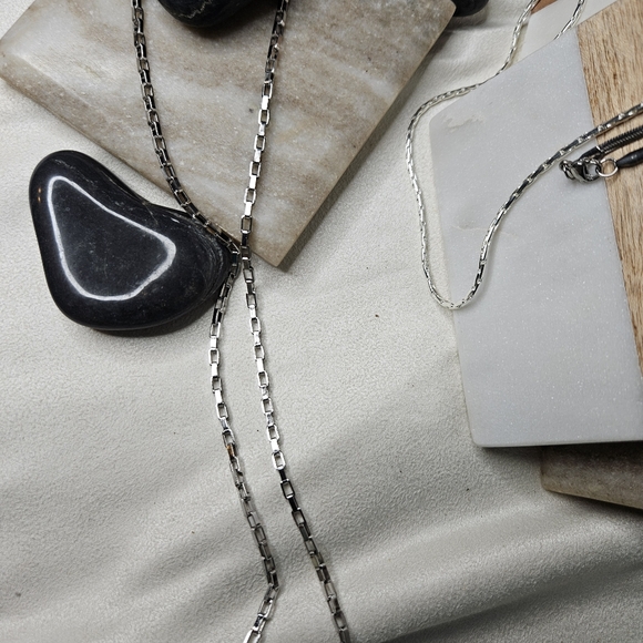 Dramatic Silver Box Chain - Picture 6 of 10